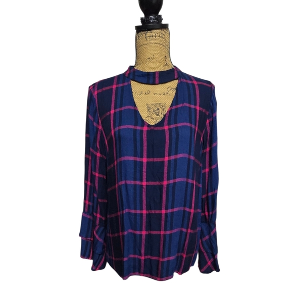 Francesca's Plaid Print Bell Sleeve Rayon Blouse Top Sz Medium Blue Pink - Picture 1 of 8